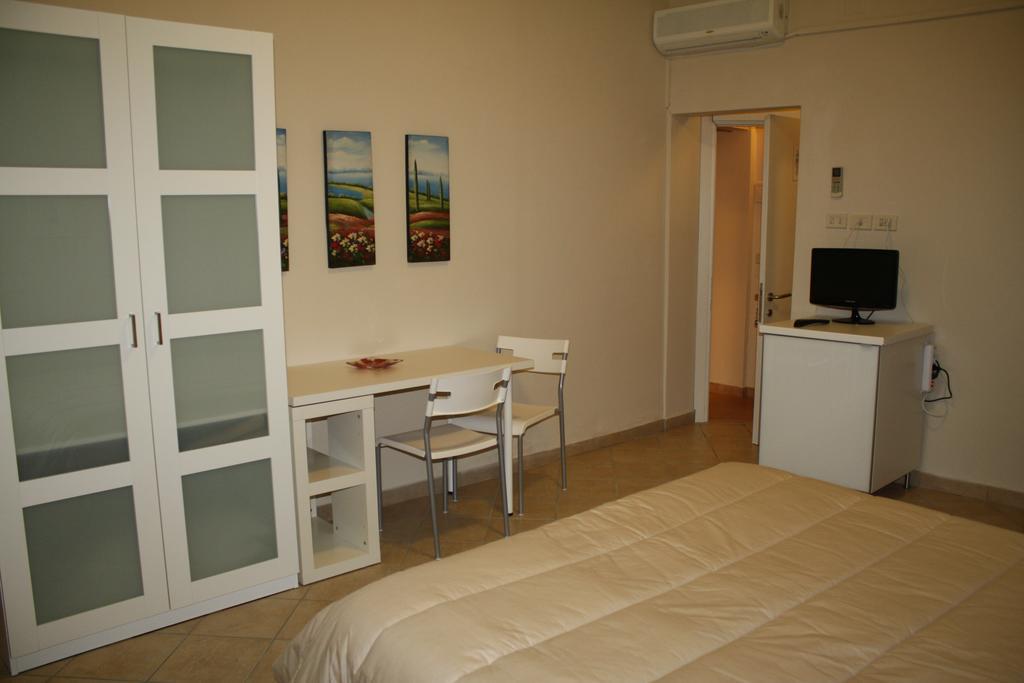 Guest House Roma Prato Zimmer foto